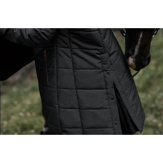 Пальто жіноче зимове з капюшоном Denali Dark Sky від Equestrian Stockholm