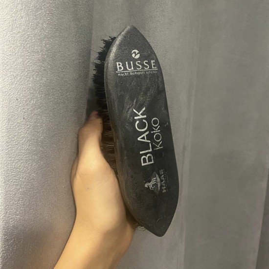 Щітка із середньою ворсою KOKOS Busse