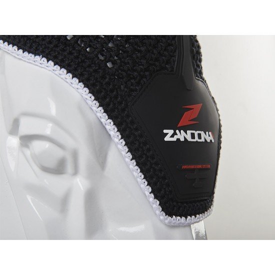 Ушки для лошади, Zandona